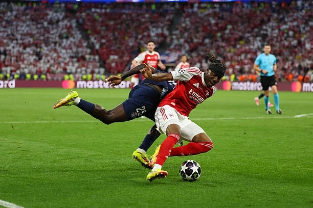 Arsenal thua PSG ở chung kết, HLV Arteta chỉ trích trọng tài Arsenal thua PSG ở chung kết, HLV Arteta chỉ trích trọng tài