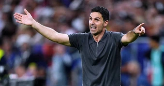 Arsenal thua PSG ở chung kết, HLV Arteta chỉ trích trọng tài