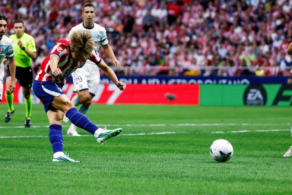 Atletico đấu Real Madrid: Nụ cười Hàn Quốc Lee Kang In Atletico đấu Real Madrid: Nụ cười Hàn Quốc Lee Kang In