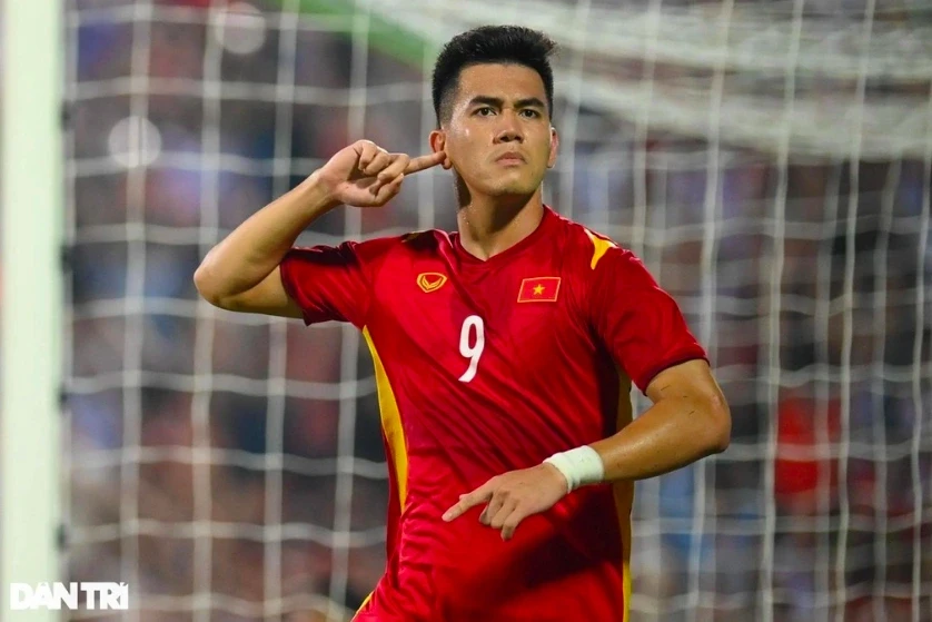 Báo Indonesia nói lên thực trạng hàng tiền đạo tuyển Việt Nam trước AFF Cup Báo Indonesia nói lên thực trạng hàng tiền đạo tuyển Việt Nam trước AFF Cup