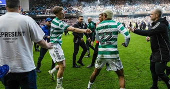 Bạo lực bùng nổ sau trận derby nóng bậc nhất bóng đá thế giới