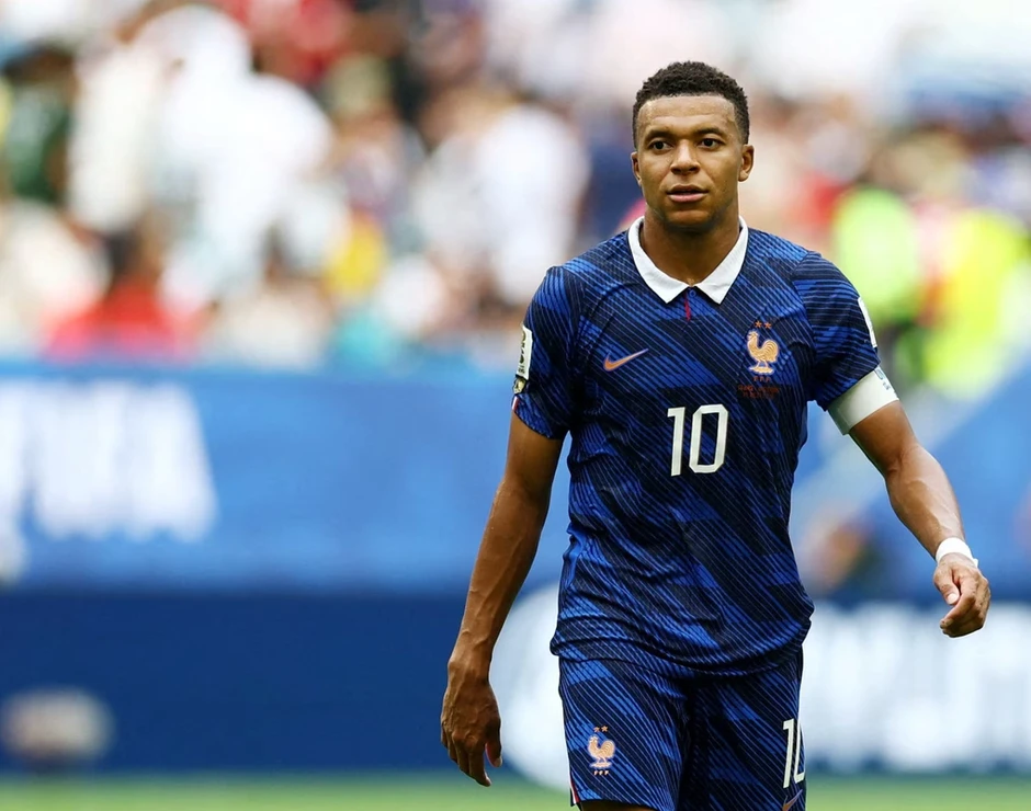 Báo Pháp kỳ vọng Mbappe sẽ giành Quả Bóng Vàng 2026 - Báo TinVina