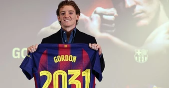Barca nổ bom tấn đầu tiên ở thị trường chuyển nhượng hè