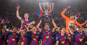 Barca vô địch La Liga: Đạp trên đống đổ nát Real Madrid