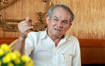 Bầu Đức tài trợ cho đội bóng Lào