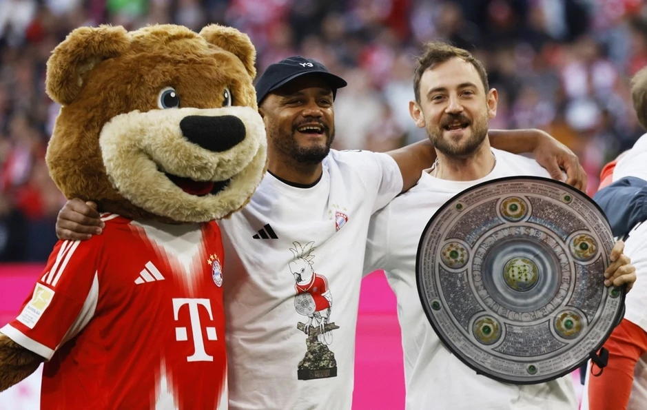 Bayern Munich chính thức vô địch Bundesliga Bayern Munich chính thức vô địch Bundesliga