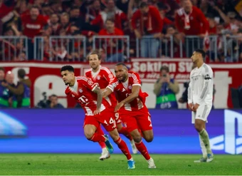Bayern Munich loại Real Madrid sau màn rượt đuổi nghẹt thở