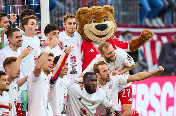 Bayern Munich vô địch Bundesliga sớm 4 vòng đấu Bayern Munich vô địch Bundesliga sớm 4 vòng đấu