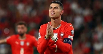 Bồ Đào Nha lục đục nội bộ, C.Ronaldo bị các đồng đội “tẩy chay”?
