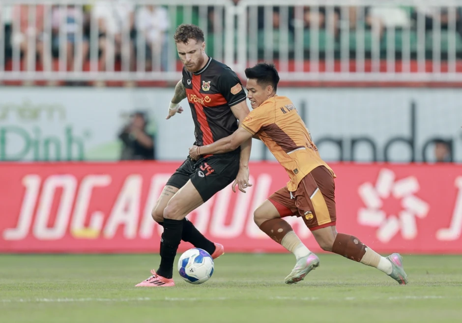 Bom tấn trên hàng công đội tuyển Việt Nam, thêm 1 tiền đạo nhập tịch mới đá ASEAN Cup 2026? Bom tấn trên hàng công đội tuyển Việt Nam, thêm 1 tiền đạo nhập tịch mới đá ASEAN Cup 2026?