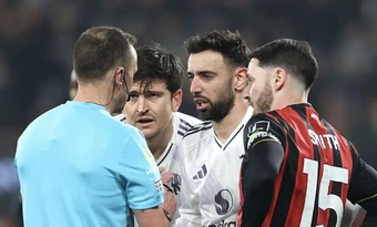 Bruno Fernandes, Carrick phẫn nộ với trọng tài