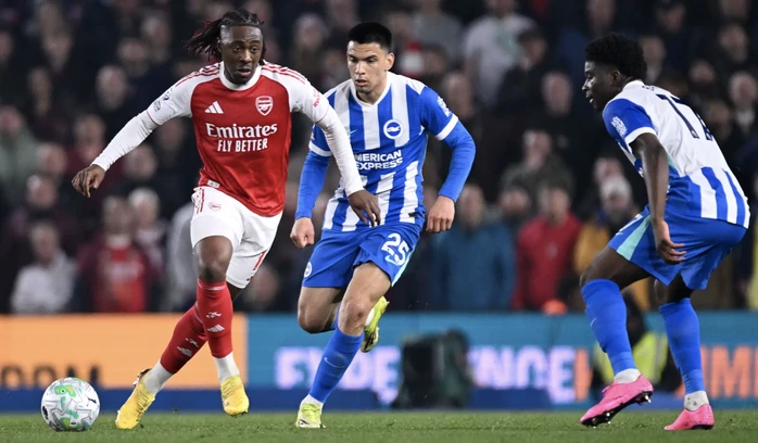 Bukayo Saka ghi bàn trận đấu thứ 300, Arsenal rộng cửa vô địch Bukayo Saka ghi bàn trận đấu thứ 300, Arsenal rộng cửa vô địch