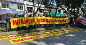CĐV Malaysia biểu tình phản đối LĐBĐ Malaysia ở vụ nhập tịch gian lận