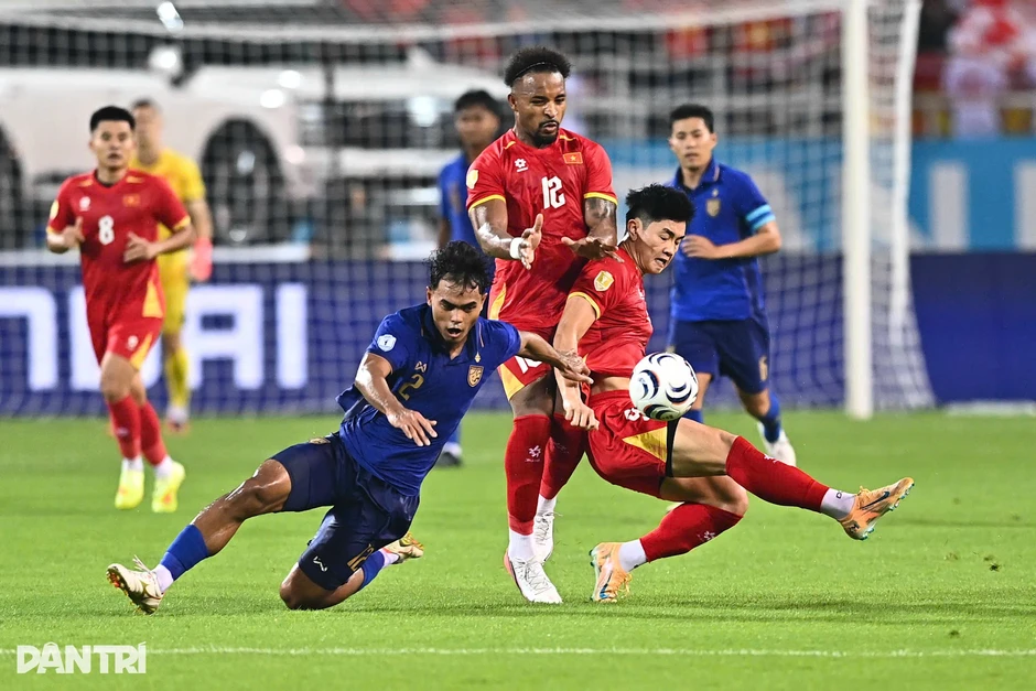 CĐV Thái Lan: "Không đá hỏng phạt đền, chúng ta đã vô địch ở Mỹ Đình" CĐV Thái Lan: "Không đá hỏng phạt đền, chúng ta đã vô địch ở Mỹ Đình"