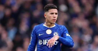 Chelsea đối mặt điềm gở, Arsenal nắm lợi thế derby London