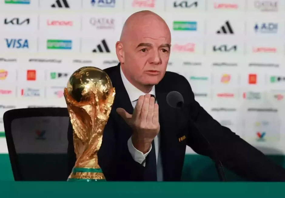 Chủ tịch FIFA Infantino bị tố hành động như tống tiền Chủ tịch FIFA Infantino bị tố hành động như tống tiền