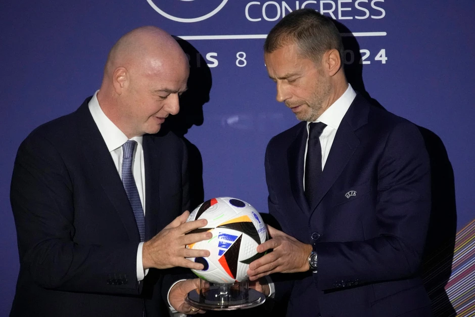 Chủ tịch FIFA Infantino triệu tập họp khẩn giữa làn sóng phản đối chưa từng có Chủ tịch FIFA Infantino triệu tập họp khẩn giữa làn sóng phản đối chưa từng có