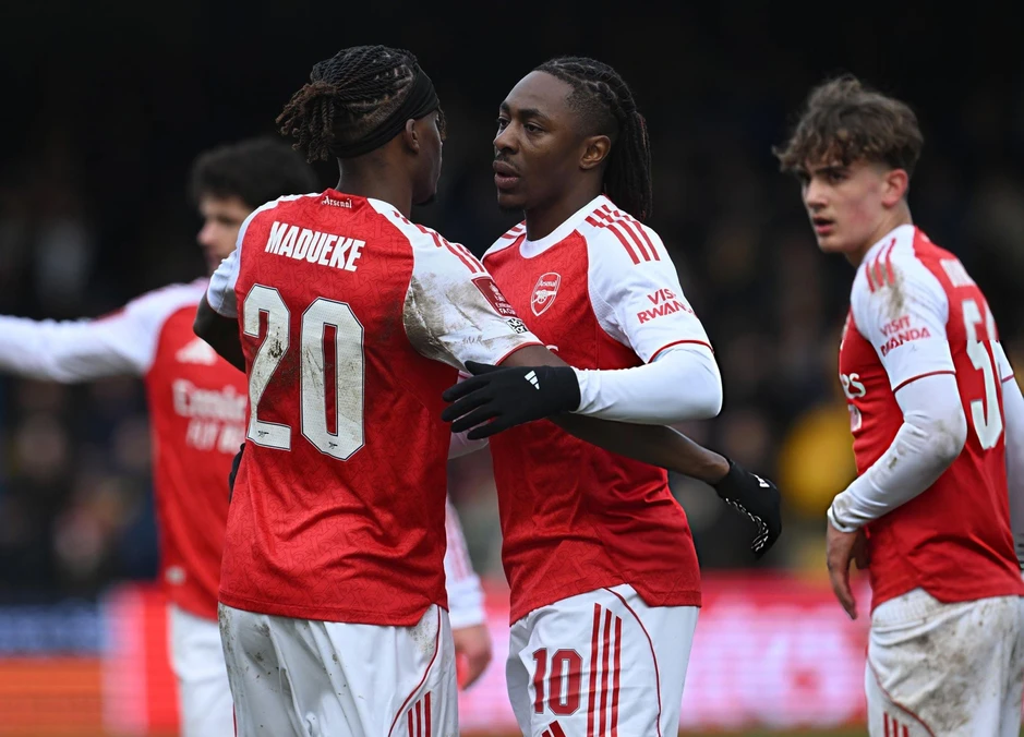 Chung kết cúp Liên đoàn Anh: Vinh quang gọi tên Man City hay Arsenal? Chung kết cúp Liên đoàn Anh: Vinh quang gọi tên Man City hay Arsenal?