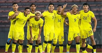 Chuyên gia: "AFC nên có mức phạt nặng hơn với bóng đá Malaysia"