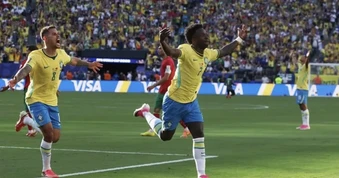 Chuyên gia Việt: Brazil và Morocco giành vé