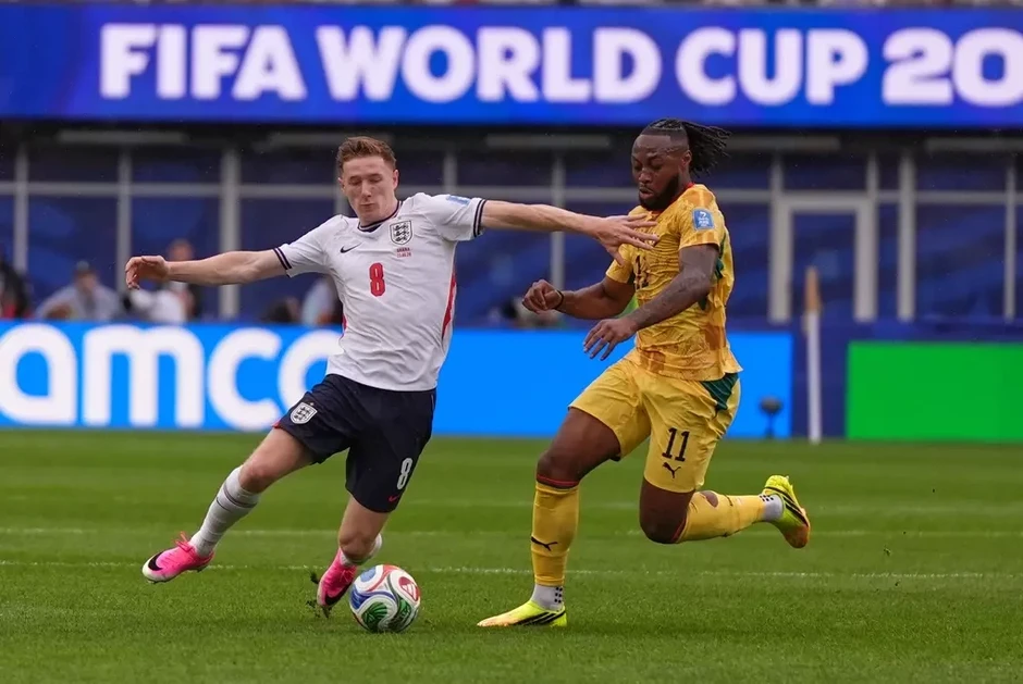 Chuyển nhượng giữa World Cup diễn ra thế nào - Báo TinVina Chuyển nhượng giữa World Cup diễn ra thế nào - Báo TinVina