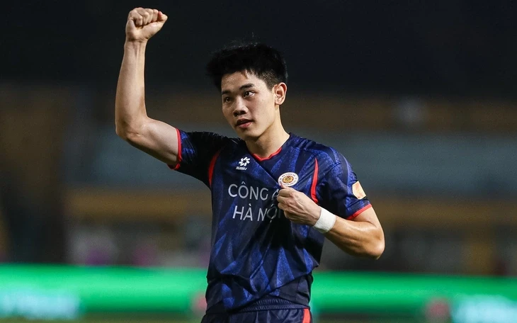 CLB Công An Hà Nội chưa được trao cúp ngay nếu vô địch V-League sớm CLB Công An Hà Nội chưa được trao cúp ngay nếu vô địch V-League sớm