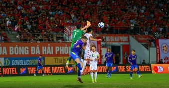 CLB Hải Phòng thắng Hà Nội FC, PVF-CAND giành điểm quan trọng