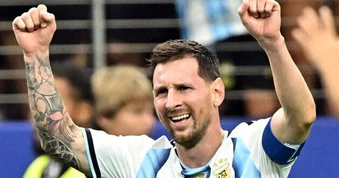 Cổ động viên thế giới ngả mũ trước kỷ lục của Messi ở tuổi 39
