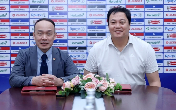 Công ty VPF lấy ý kiến về việc tăng ngoại binh ở các đội bóng Công ty VPF lấy ý kiến về việc tăng ngoại binh ở các đội bóng