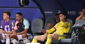 Courtois khóc: ‘Tây Ban Nha không thể ghi 2 bàn vào lưới tôi’