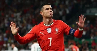Cristiano Ronaldo: Cú tẩu thoát khỏi sự “tầm thường” tại World Cup