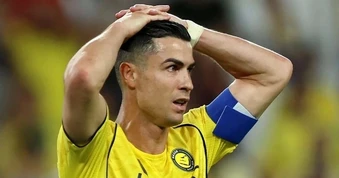 C.Ronaldo từ bỏ huy chương khi Al Nassr thua ở chung kết cúp C2 châu Á