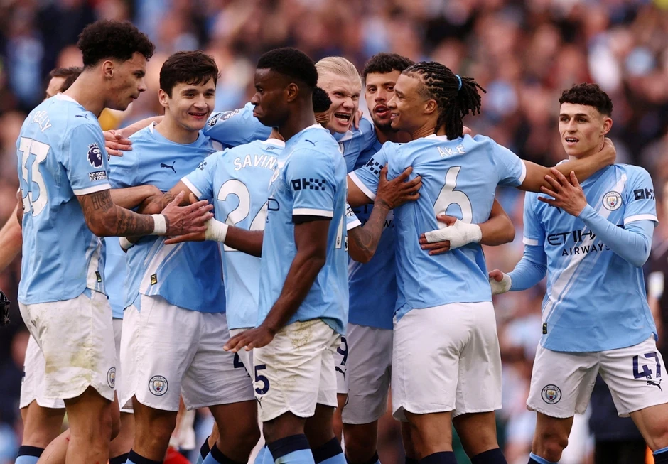 Cuộc đua vô địch Ngoại hạng Anh 2025/2026: Arsenal và "tiếng chuông" ám ảnh