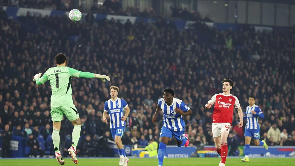 Đánh bại Brighton, Arsenal cho Man City 'ngửi khói' Đánh bại Brighton, Arsenal cho Man City 'ngửi khói'