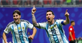 Đội tuyển Argentina san bằng kỷ lục tồn tại hơn 70 năm tại World Cup