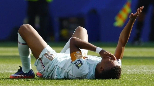 Đội tuyển Pháp lo lắng về chấn thương của Mbappe Đội tuyển Pháp lo lắng về chấn thương của Mbappe