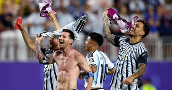 Đồng đội kỳ vọng Messi tái hiện hình ảnh Maradona trước tuyển Anh
