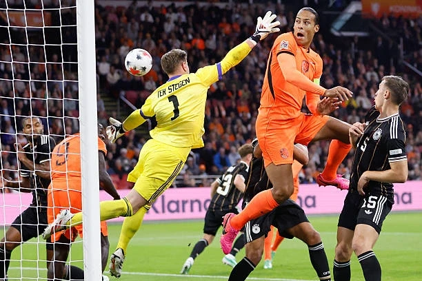 Đức hòa Hà Lan, Ronaldo nhạt nhòa trong ngày Bồ Đào Nha thắng Wales Đức hòa Hà Lan, Ronaldo nhạt nhòa trong ngày Bồ Đào Nha thắng Wales