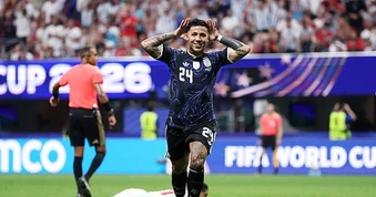 Enzo Fernandez ăn mừng thách thức đội tuyển Anh