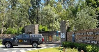 FBI 'sờ gáy' Liên đoàn bóng đá Argentina