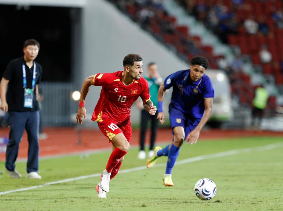 FIFA ASEAN Cup 2026: Áp lực với ông Kim Sang-sik đang ngày càng lớn? FIFA ASEAN Cup 2026: Áp lực với ông Kim Sang-sik đang ngày càng lớn?