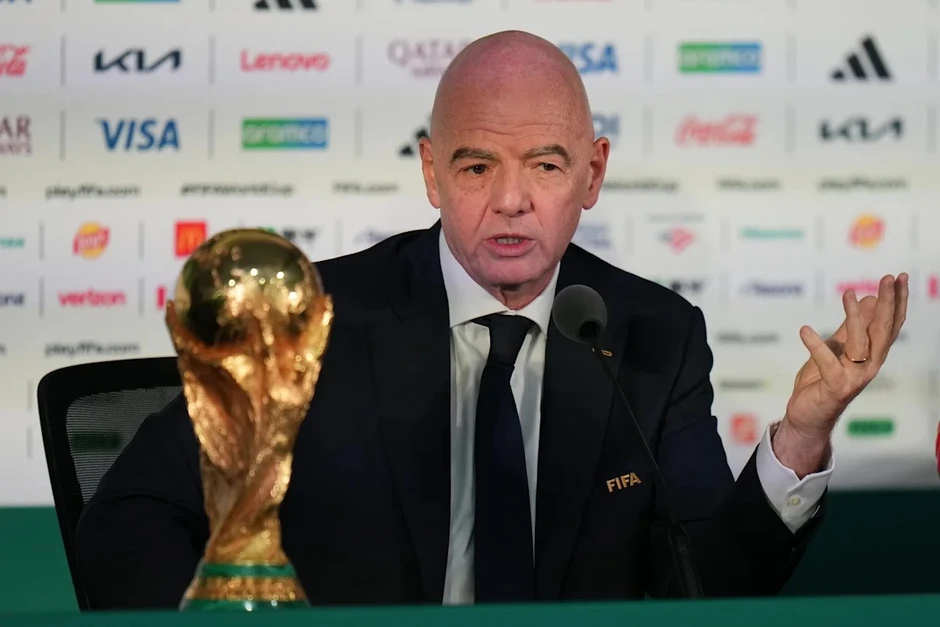 FIFA hủy kế hoạch bán cổ phần World Cup, vị thế Chủ tịch Infantino lung lay FIFA hủy kế hoạch bán cổ phần World Cup, vị thế Chủ tịch Infantino lung lay