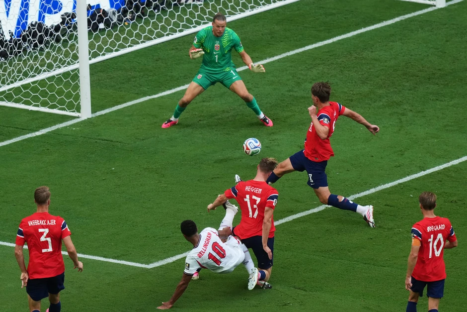 FIFA lên tiếng về bàn thắng gây tranh cãi của tuyển Anh trước Na Uy