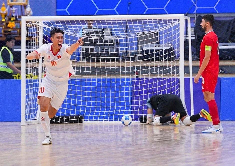 Futsal Việt Nam gây bất ngờ, cầm hòa Nga trong trận cầu mãn nhãn Futsal Việt Nam gây bất ngờ, cầm hòa Nga trong trận cầu mãn nhãn