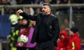 Gattuso dành tiền bồi thường cho các cựu trợ lý tuyển Italy