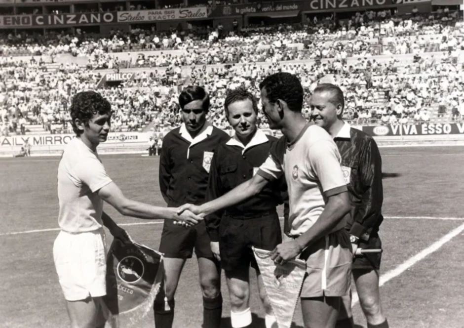 Giấc mơ trên giường bệnh của HLV Mircea Lucescu