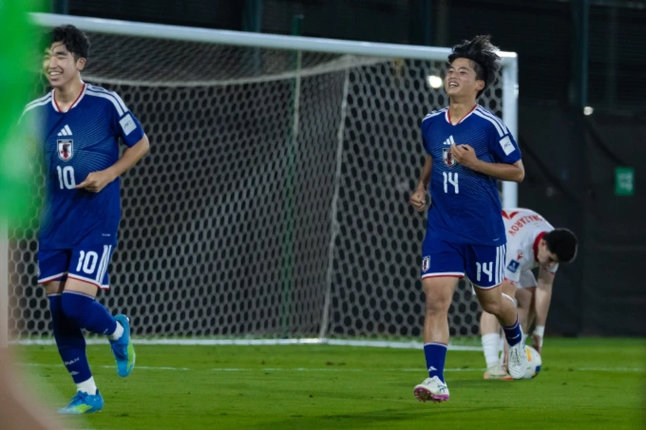 Hạ chủ nhà Arab Saudi, Trung Quốc vào bán kết U17 châu Á Hạ chủ nhà Arab Saudi, Trung Quốc vào bán kết U17 châu Á