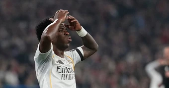 Hạ Real Madrid tỉ số 4-3, Bayern Munich vào bán kết Champions League