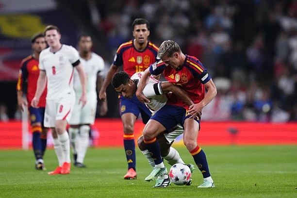 Harry Kane đá hỏng phạt đền, tuyển Anh thua Tây Ban Nha trên sân nhà Harry Kane đá hỏng phạt đền, tuyển Anh thua Tây Ban Nha trên sân nhà