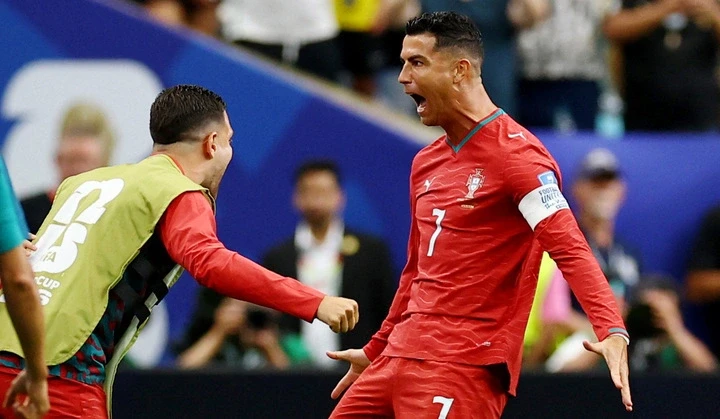 Hé lộ những nghiên cứu khoa học giúp Ronaldo “phi thường” ở tuổi 41 Hé lộ những nghiên cứu khoa học giúp Ronaldo “phi thường” ở tuổi 41